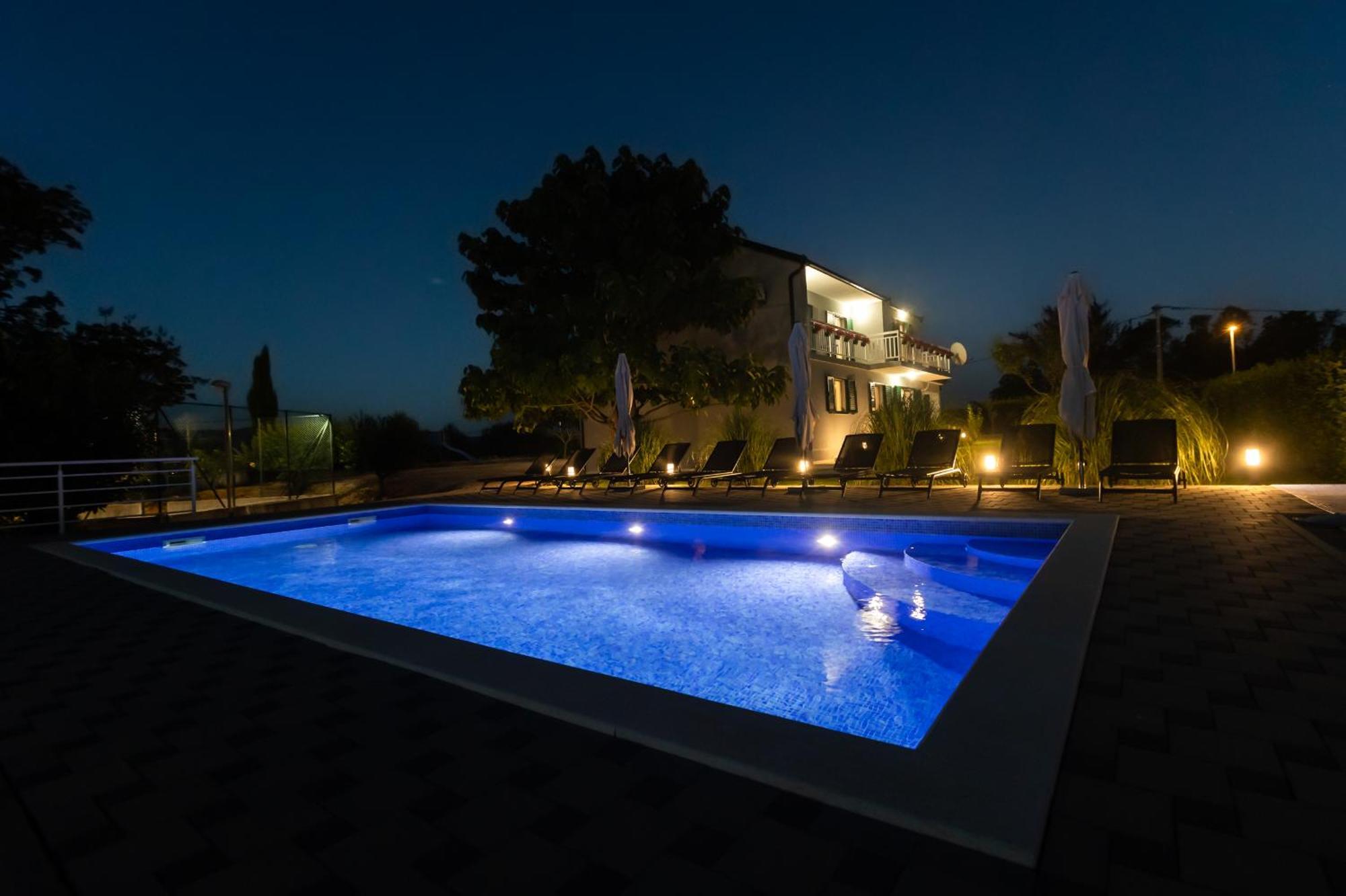 Villa Matko - Family Destination Zmijavci Extérieur photo